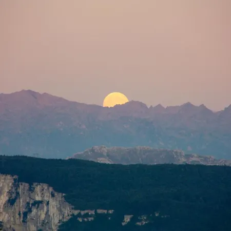 Le Mini-Nid * Rives (Isere)