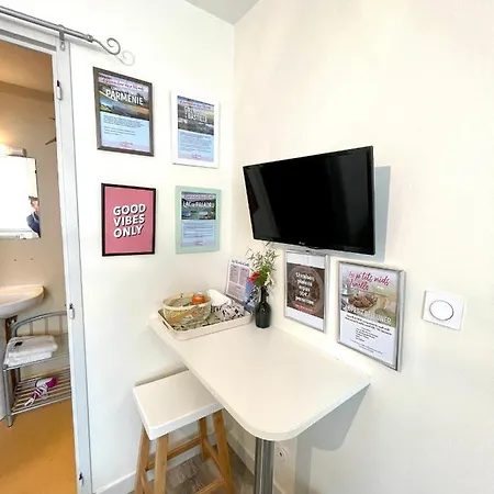 Le Mini-Nid Apartment